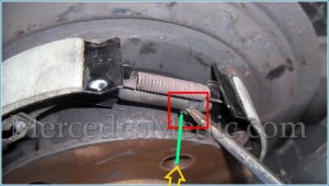 Replace emergency brake shoes, parking brake – MB Medic