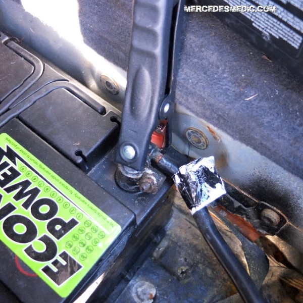 How to JUMP START Mercedes-Benz the Right Way – Dead Battery – MB Medic